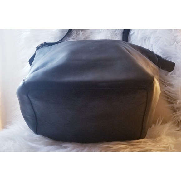 *Vintage* Authentic Coach Leather Handbag - Picture 6 of 8